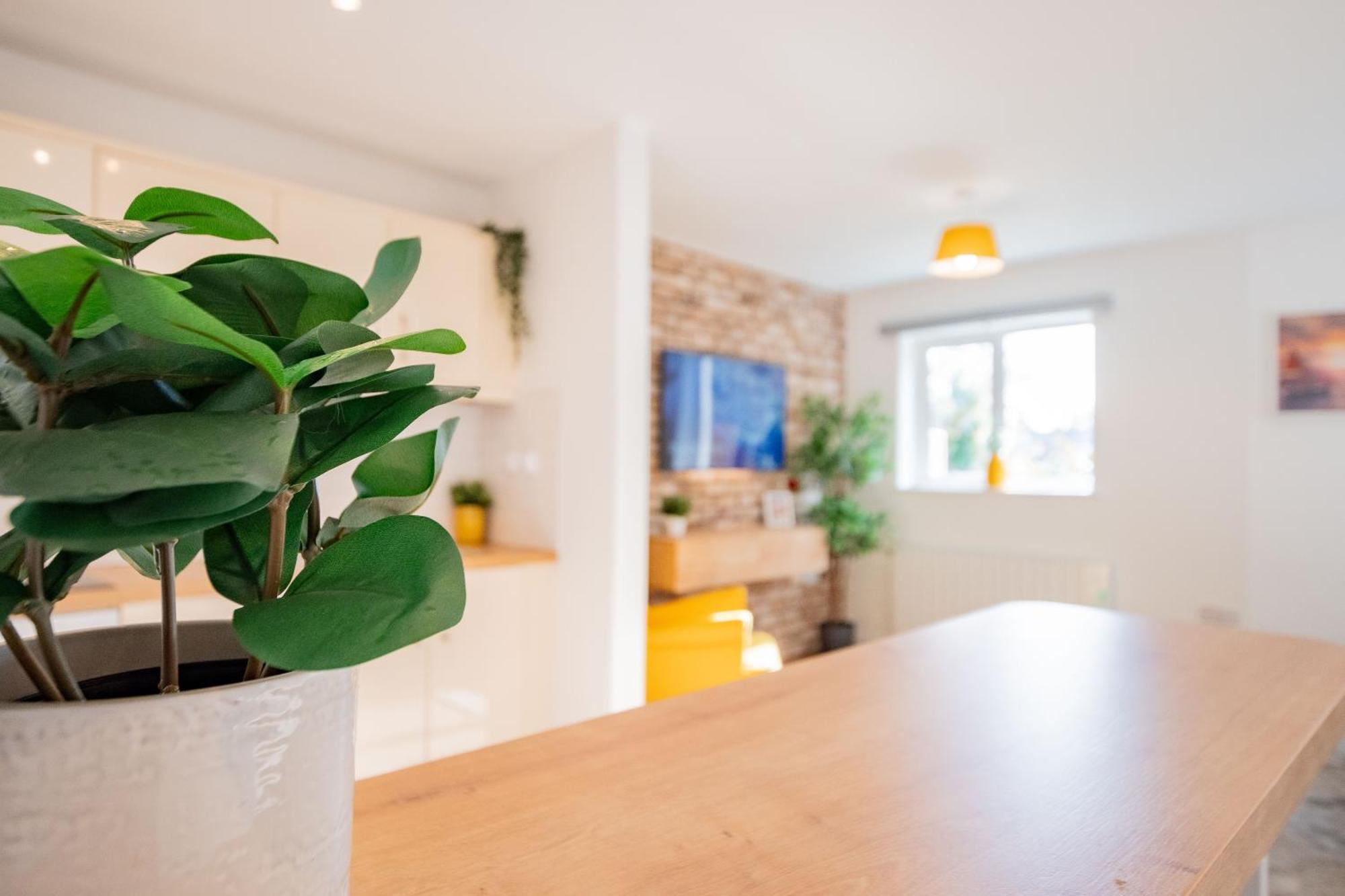 Apartment Centre Escape With Large Terrace, Sleeps 7